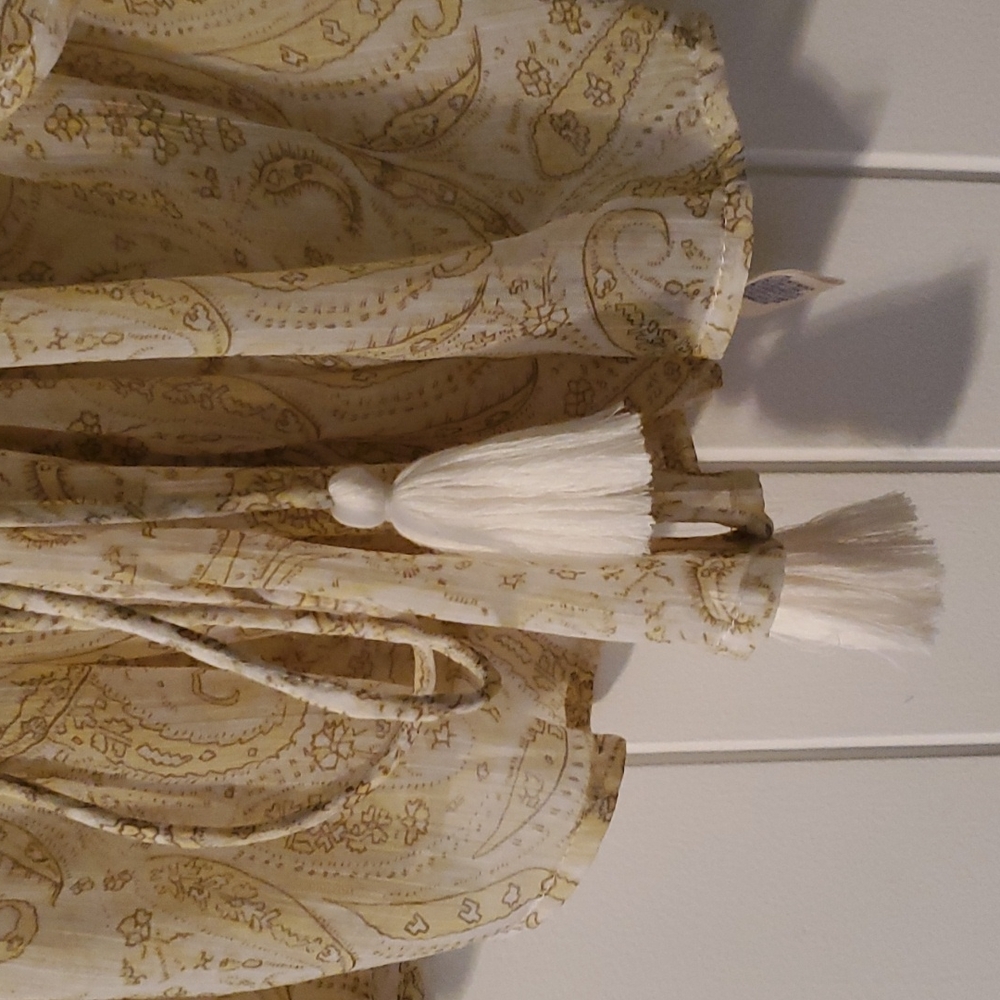 Yellow paisley wide arm blouse - Picture 3 of 5